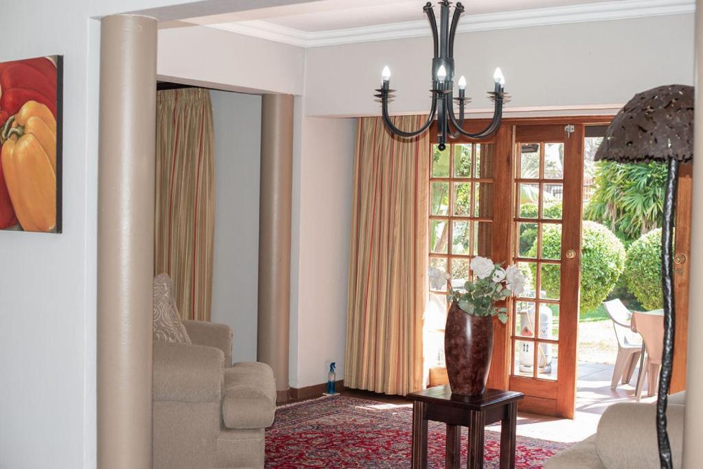 Micasa Sucasa Guesthouse Lephalale Εξωτερικό φωτογραφία