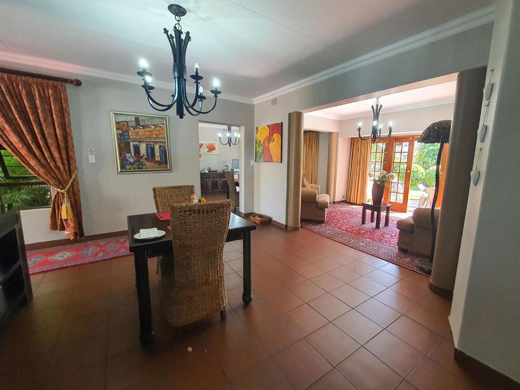 Micasa Sucasa Guesthouse Lephalale Εξωτερικό φωτογραφία