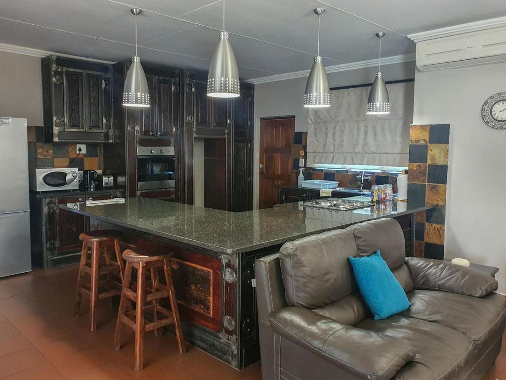 Micasa Sucasa Guesthouse Lephalale Εξωτερικό φωτογραφία